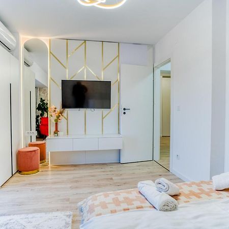 Apartament Hi Bukareszt Zewnętrze zdjęcie