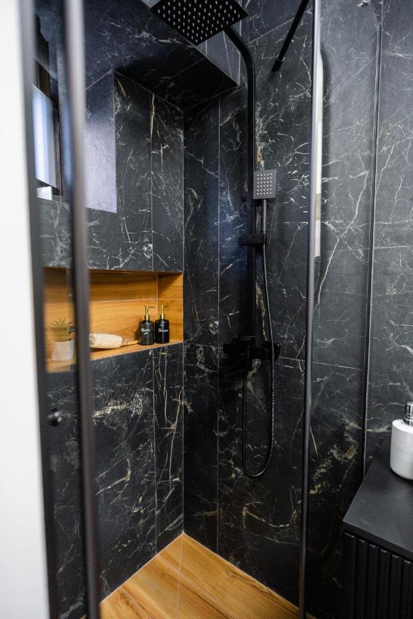Apartament Hi Bukareszt Zewnętrze zdjęcie