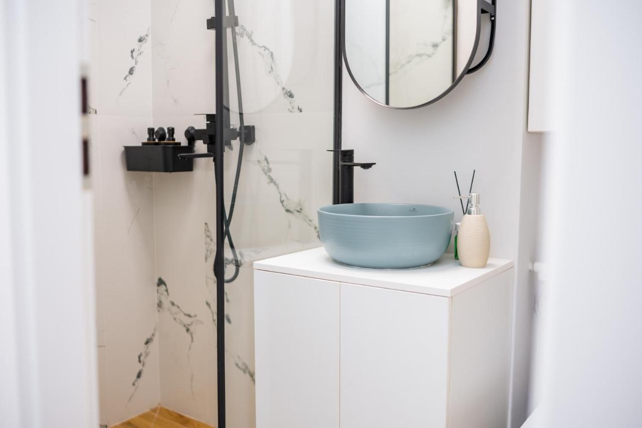 Apartament Hi Bukareszt Zewnętrze zdjęcie